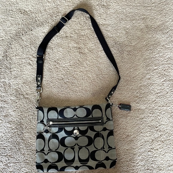 Coach Bags Coach Medium Crossbody Black And Grey Like New Poshmark